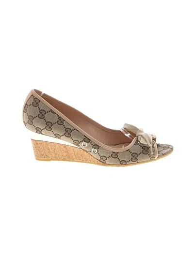Pre-owned Gucci Wedges In Ivory