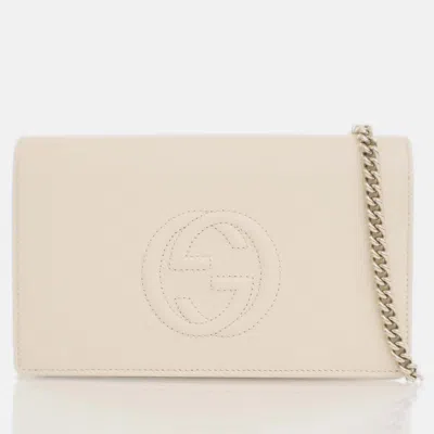 Pre-owned Gucci White Calfskin Leather Soho Wallet On Chain
