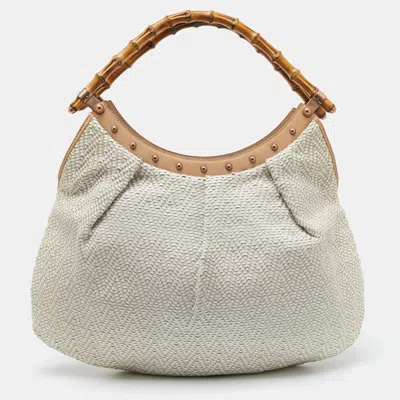 Pre-owned Gucci White/beige Woven Leather Bamboo Handle Hobo