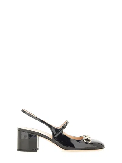 Gucci Women Décolleté With Clamp In Black