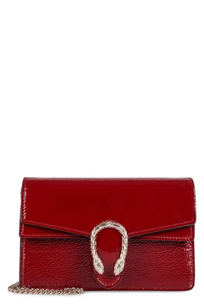 Gucci Dionysus Super Mini Patent Leather Shoulder Bag In Red
