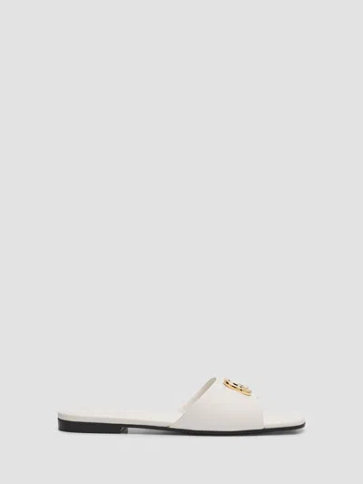 Gucci Marmont Gg Leather Slide Sandals In White