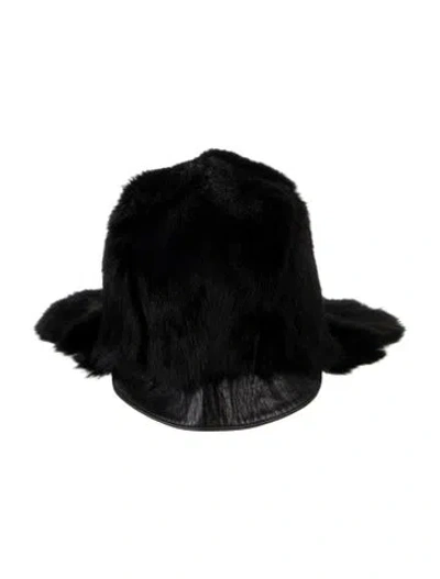 Pre-owned Gucci Women's Fur Hat In Black