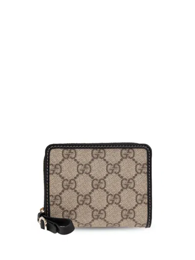 Gucci Women Gg Emblem Zipped Wallet In Black