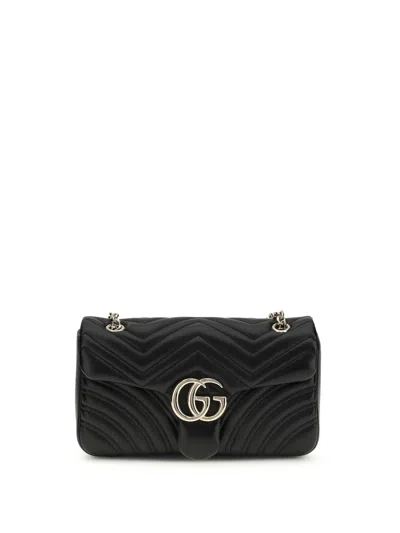 Gucci Gg Marmont Medium Leather Shoulder Bag In Black