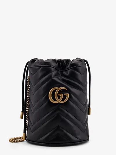 GUCCI GUCCI WOMEN GG MARMONT SMALL MATELASSÃ© LEATHER BUCKET BAG