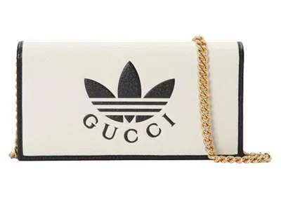 Pre-owned Gucci Women's  X Adidas Wallet With Chain In Off/white