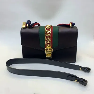 Gucci Women Pre-loved Bag Very Good Condition In Black