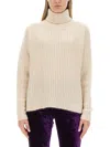Gucci Turtleneck Cashmere Blend Pullover With Ton Sur Ton Logo In Cream