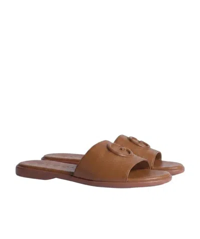 Gucci Double G Leather Falt Sandals In Animal Print