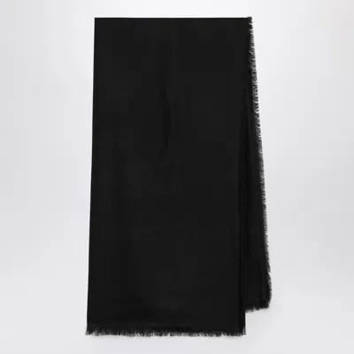 Gucci Wool And Silk Gg Jacquard Shawl In Black