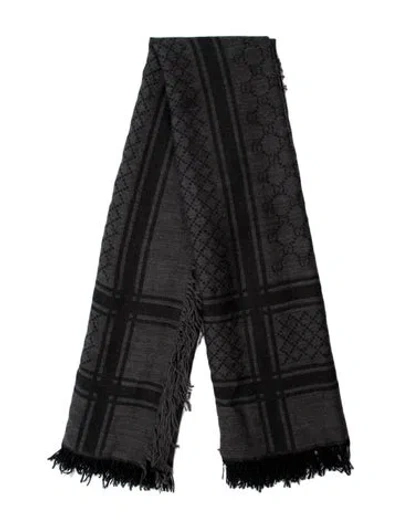 Pre-owned Gucci Wool Gg Logo Scarf In Gray