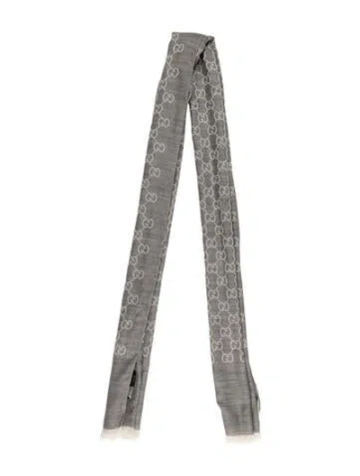 Pre-owned Gucci Wool Gg Logo Scarf In Gray
