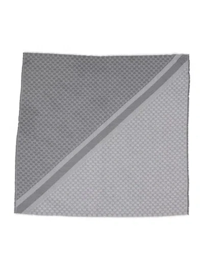 Pre-owned Gucci Wool Gg Logo Scarf In Grey