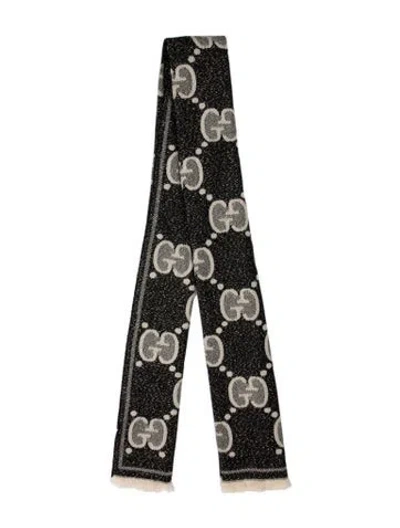 Pre-owned Gucci Wool Gg Signature Scarf In Black