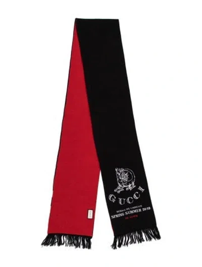 Pre-owned Gucci Wool Graphic Print Scarf In Black