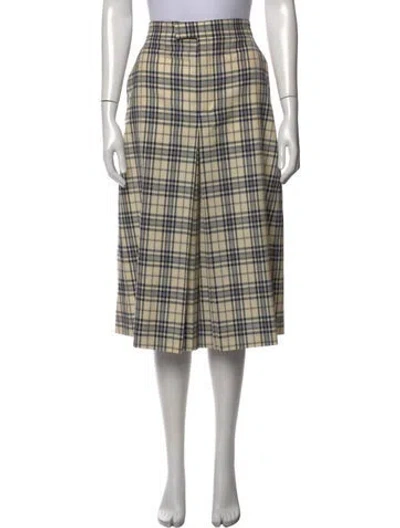 Pre-owned Gucci Wool Knee-length Shorts In Neutrals