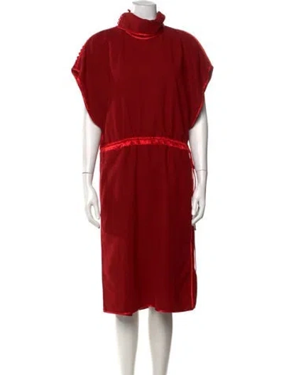 Pre-owned Gucci Wool Midi Length Dress In Red