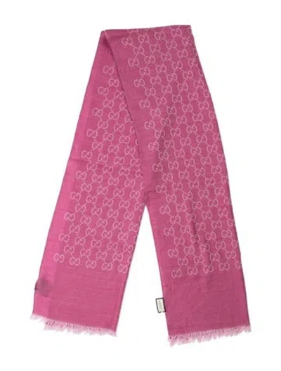 Pre-owned Gucci Wool Printed Scarf In Pink
