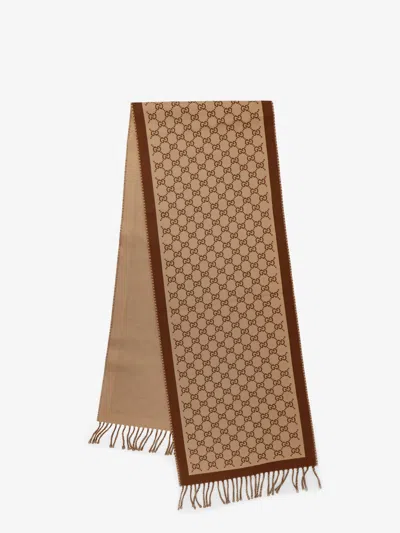 Gucci Wool Scarf With Gg Motif In Beige