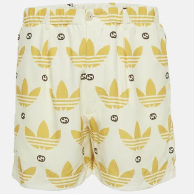 Pre-owned Gucci X Adidas Cream/yellow Monogram Print Viscose Shorts S In White