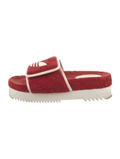Pre-owned Gucci X Adidas Gg Logo Terry Cloth Slides In Red