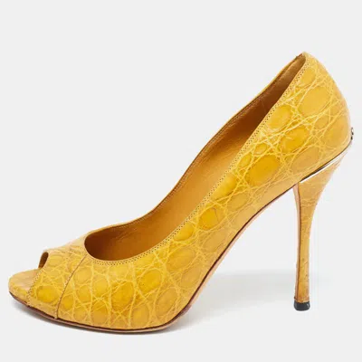 Pre-owned Gucci Yellow Crocodile Peep Toe Pumps Size 39.5