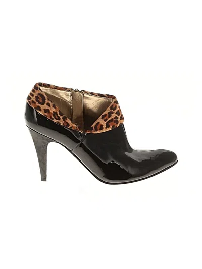 Pre-owned Guess Ankle Boots In Black