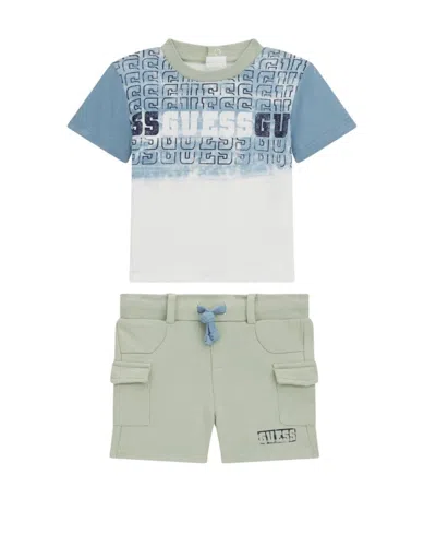 Guess Baby Boy 2-piece Short Sleeve Gradient Logo T-shirt And Cargo Short In White