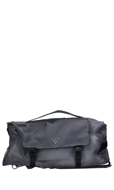 Guess Bags.. Grey In Grigio Metallici E Grigi
