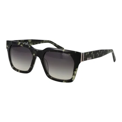 Guess Bicolor Plastic Sunglasses In Black