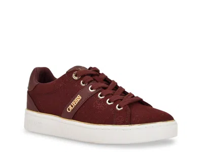 Guess Britz Sneaker In Burgundy