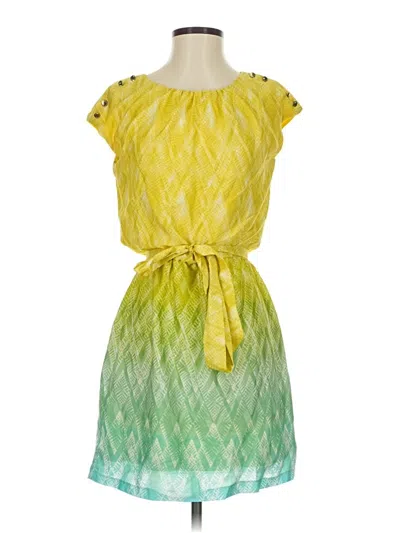 Pre-owned Guess Casual Dress In Green