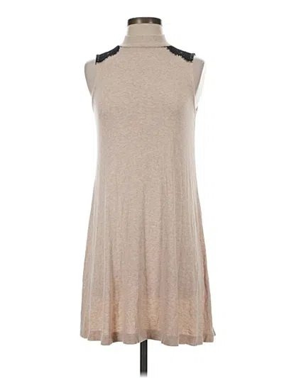 Pre-owned Guess Casual Dress In Tan