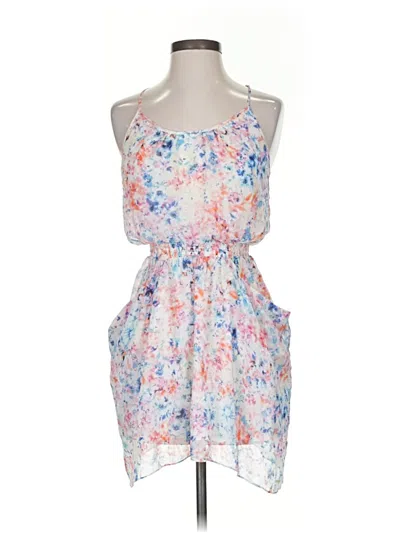 Pre-owned Guess Casual Dress In White