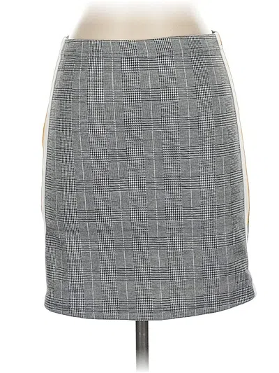 Pre-owned Guess Casual Skirt In Gray