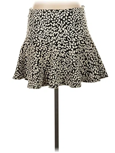 Pre-owned Guess Casual Skirt In Ivory