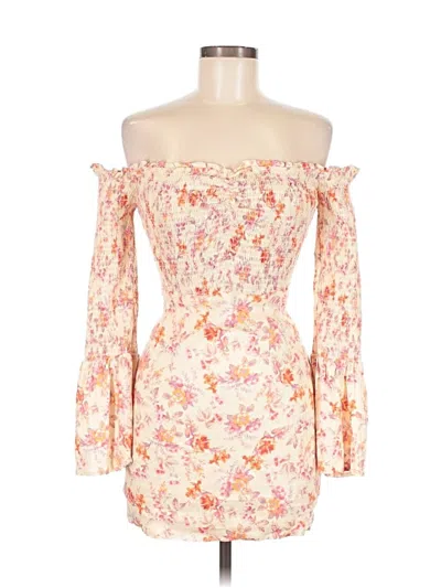 Pre-owned Guess Cocktail Dress In Ivory