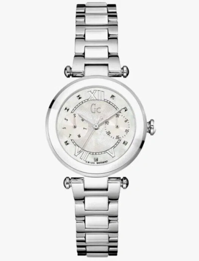 Pre-owned Guess Collection White Ceramic Steel Roman 32mm Women's Watch Y06003l1