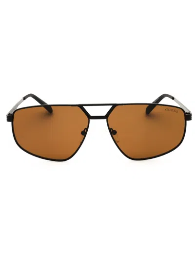 Guess Factory Gf00044 Sunglasses In Matte Black / Brown