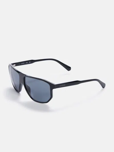 Guess Factory Plastic Navigator Sunglasses In Black