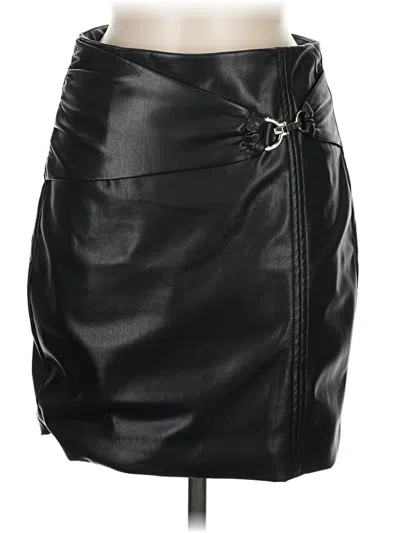 Pre-owned Guess Faux Leather Skirt In Black