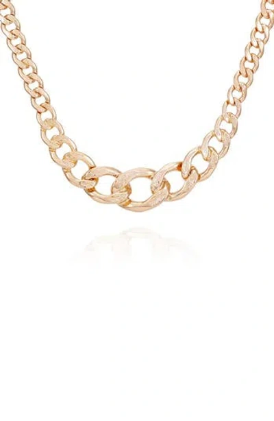 Guess Graduated Curb Chain Necklace In Goldtone