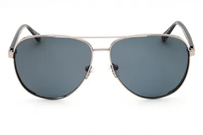 Guess Gu00140 Sunglasses In Shiny Gunmetal  / Smoke Polarized
