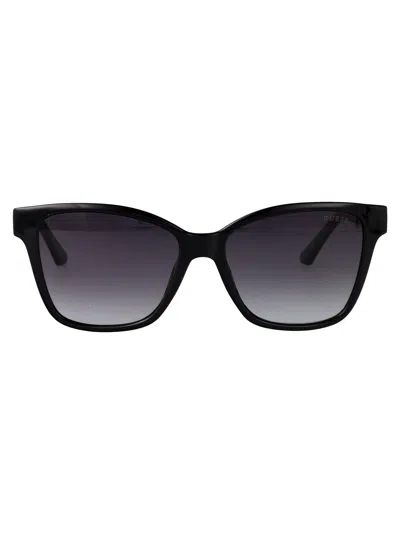 Guess Squared Sunglasses Gu7776 01 B In Black