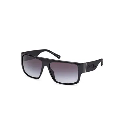 Guess Gu00165 01b Occhiali Da Sole Neri Per Uomo In Black