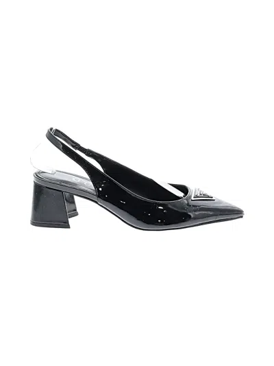 Pre-owned Guess Heels In Black