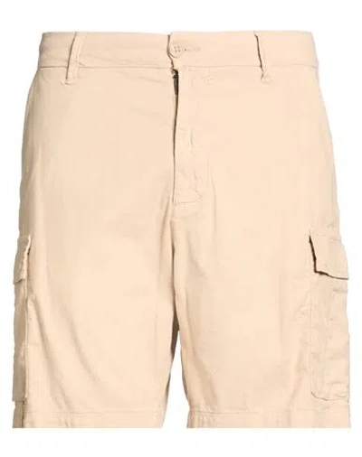 Guess Man Shorts & Bermuda Shorts Beige Size 34 Cotton, Linen, Elastane In Brown