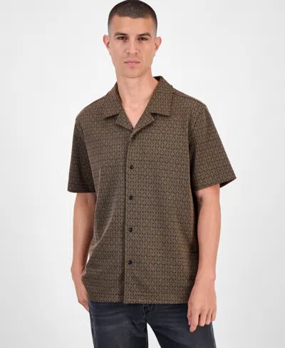 Guess Marcos Short Sleeve Jacquard Pattern Button-front Camp Shirt In Brown