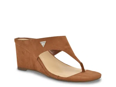 Guess Meadow Wedge Sandal In Brown